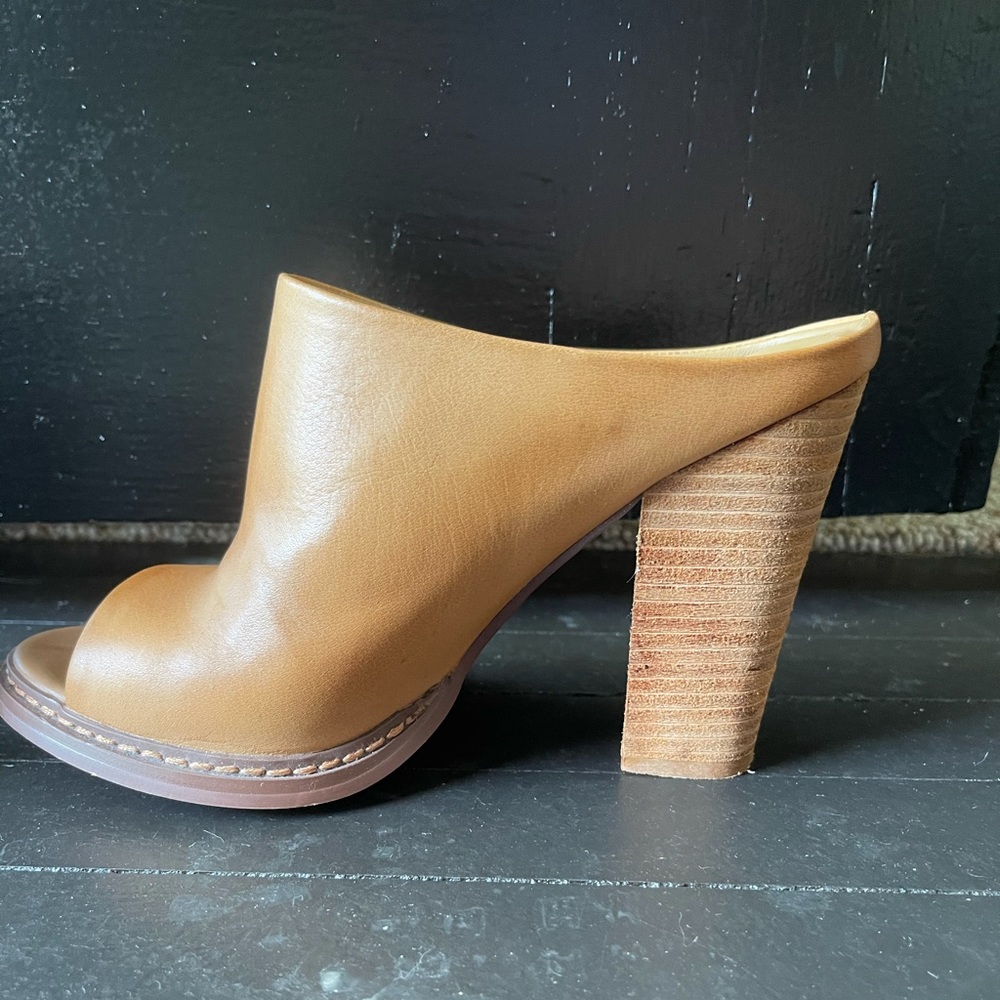 Chinese Laundry Open toe heeled mules (good life)